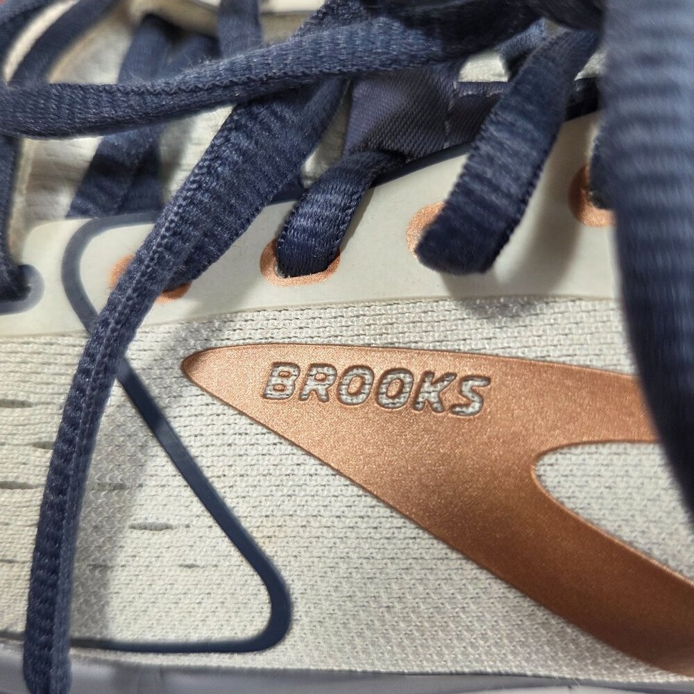 Brooks Transmit 3 Womens Running Shoes Gray Copper Athletic Sneakers Size 8.5 - Picture 8 of 9